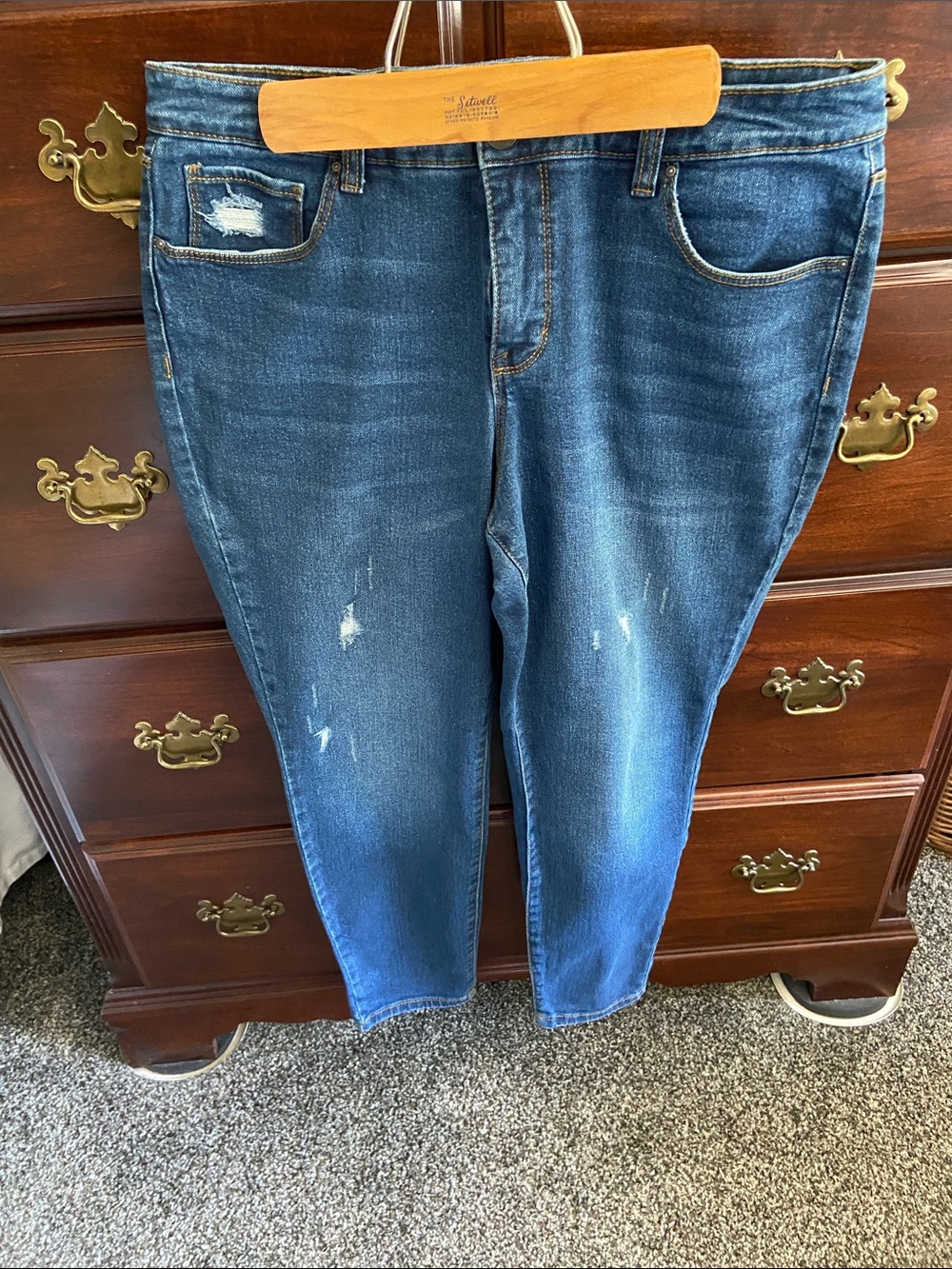Style & Co 5-pocket jean, size 10s.